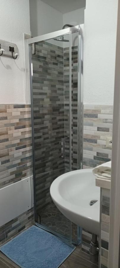 Casa Marta Apartment Enas Екстериор снимка